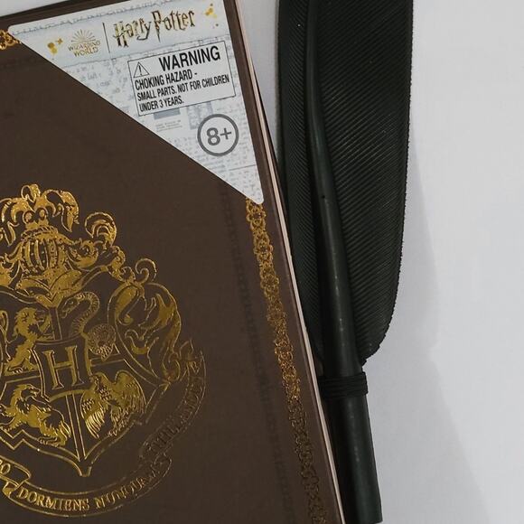 Harry Potter Hogwarts Hardcover Journal and Quill Pen Set - Picture 2 of 2